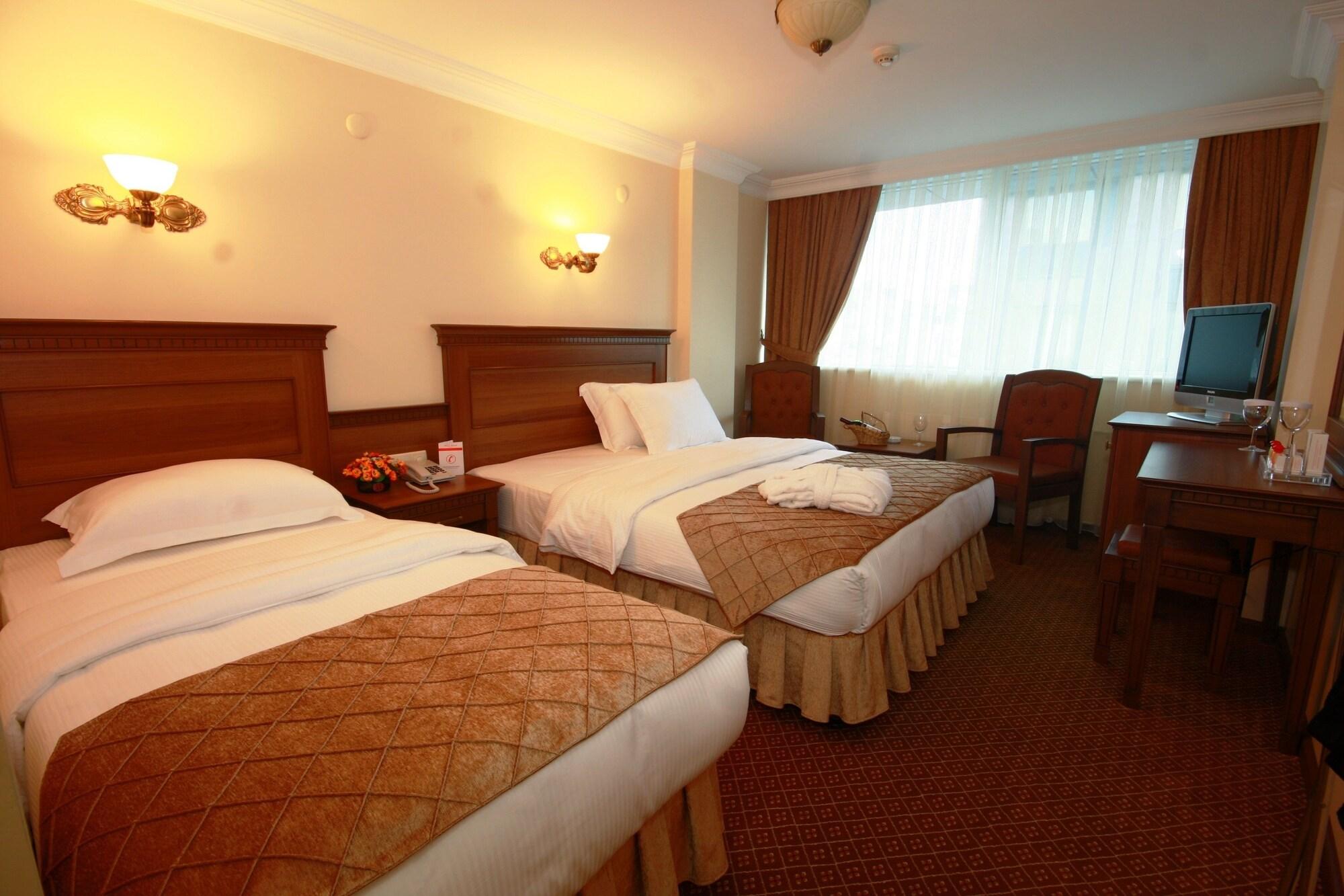 Grand Unal Hotel Stambuł Zewnętrze zdjęcie